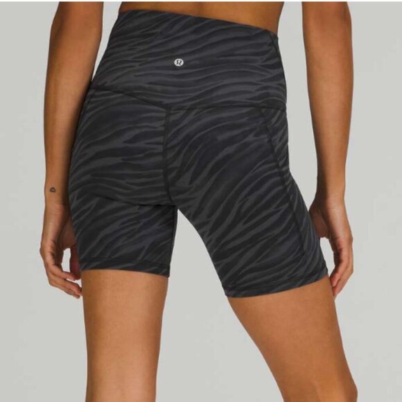 Lululemon Align High Rise Short 6" *Pockets Le Tigre Camo Deep Coal Multi - Picture 5 of 5